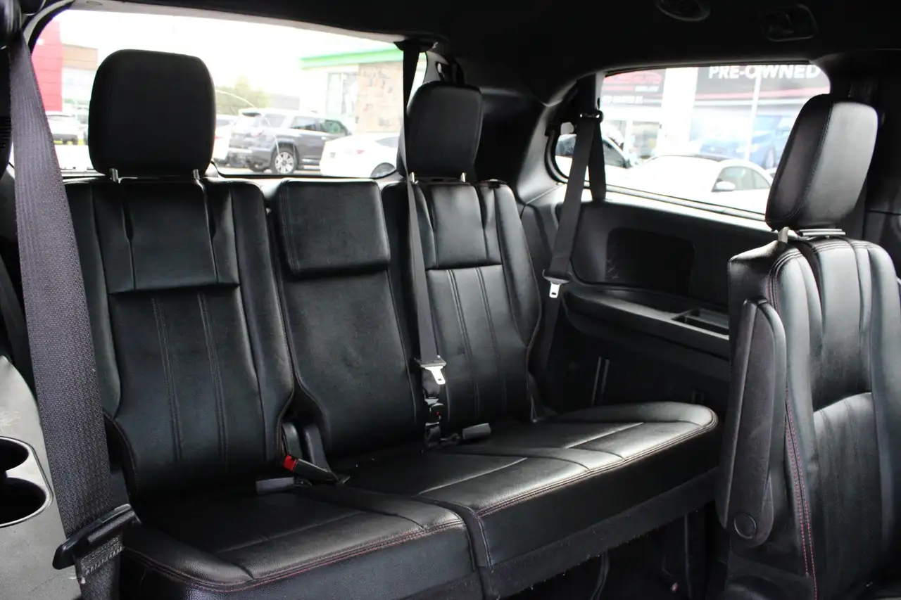 Dodge Grand Caravan снимка Dodge Grand Caravan