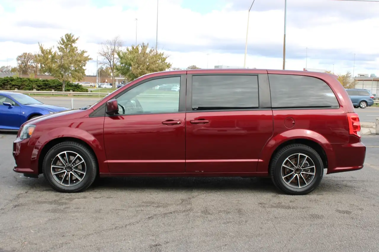 Dodge Grand Caravan снимка Dodge Grand Caravan