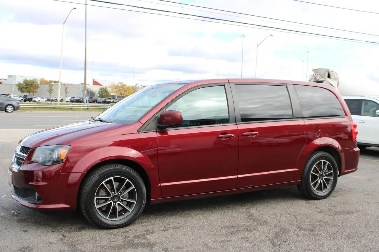 Dodge Grand Caravan снимка Dodge Grand Caravan
