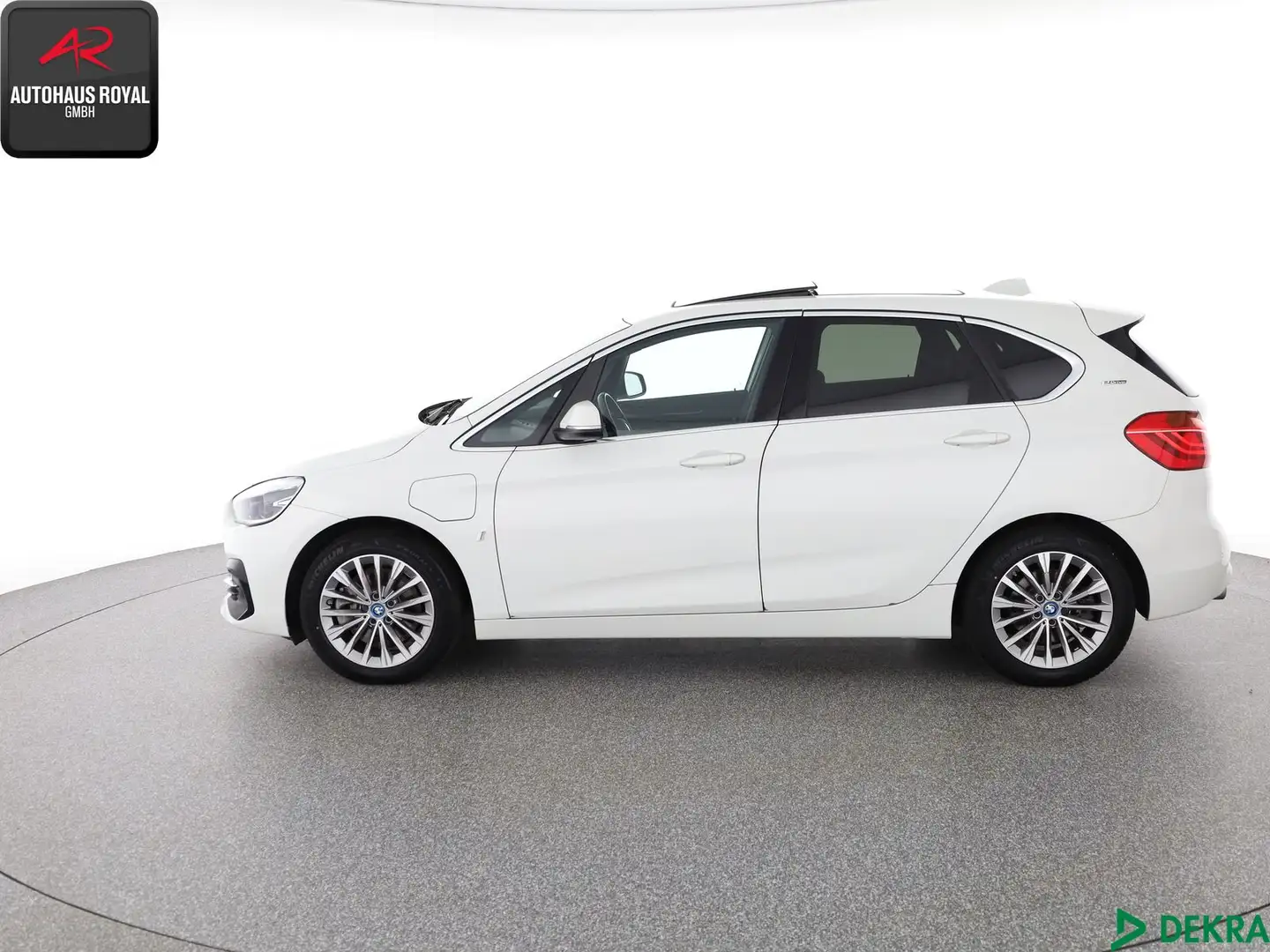 BMW Active Hybrid 7 225 Active Tourer xe EXKLUSIV-PAKET H/K,PANORAMA Weiß - 2