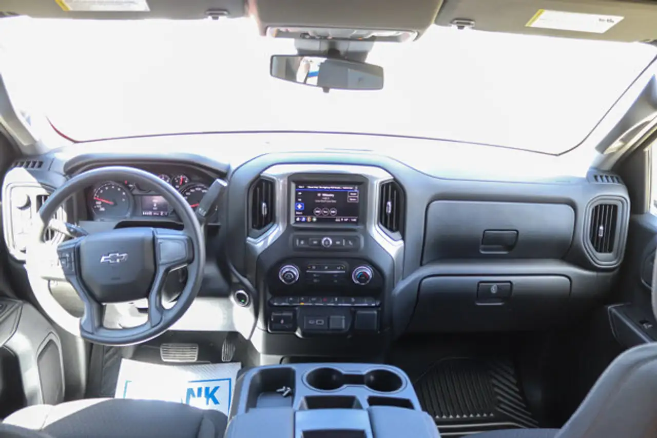 Chevrolet Silverado 1500 снимка Chevrolet Silverado 1500