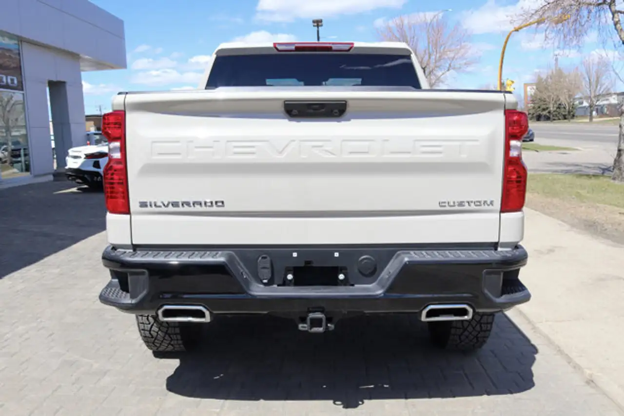 Chevrolet Silverado 1500 снимка Chevrolet Silverado 1500