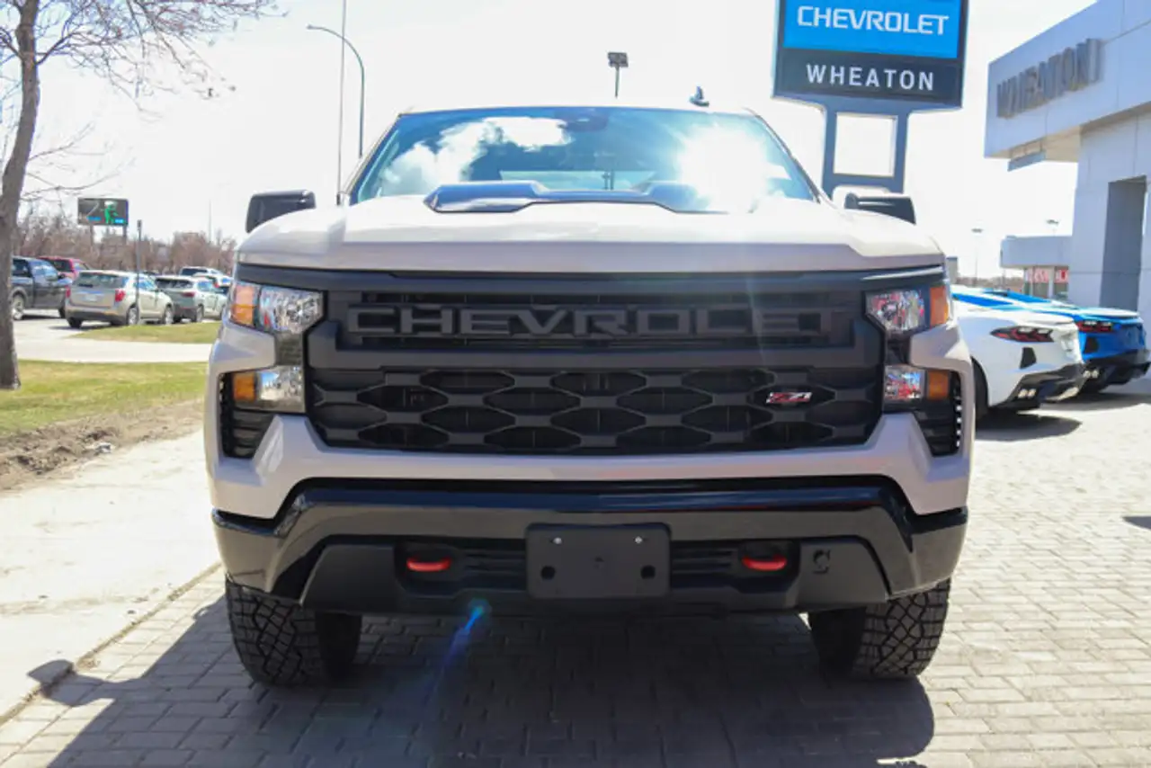 Chevrolet Silverado 1500 снимка Chevrolet Silverado 1500