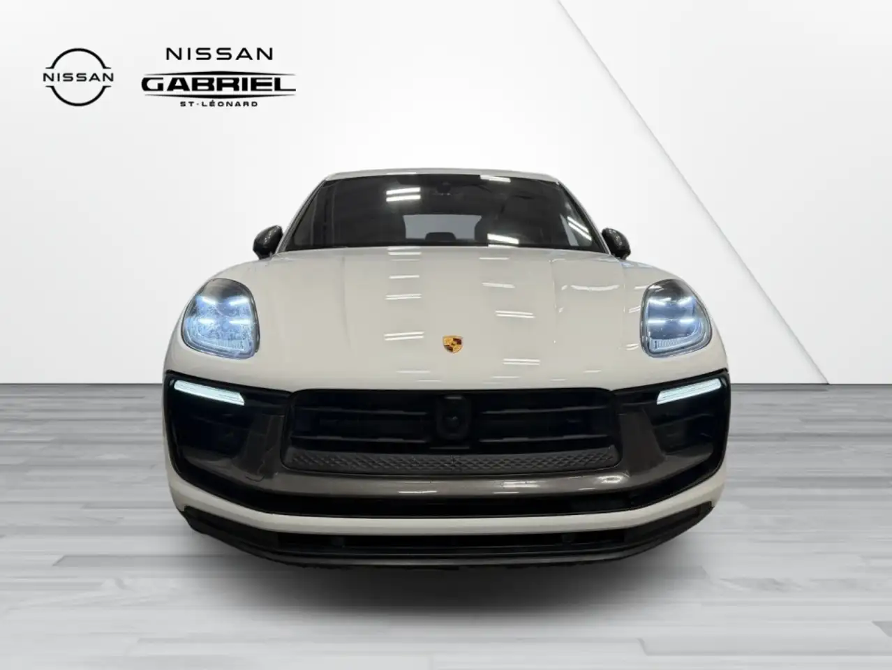 Porsche Macan снимка Porsche Macan