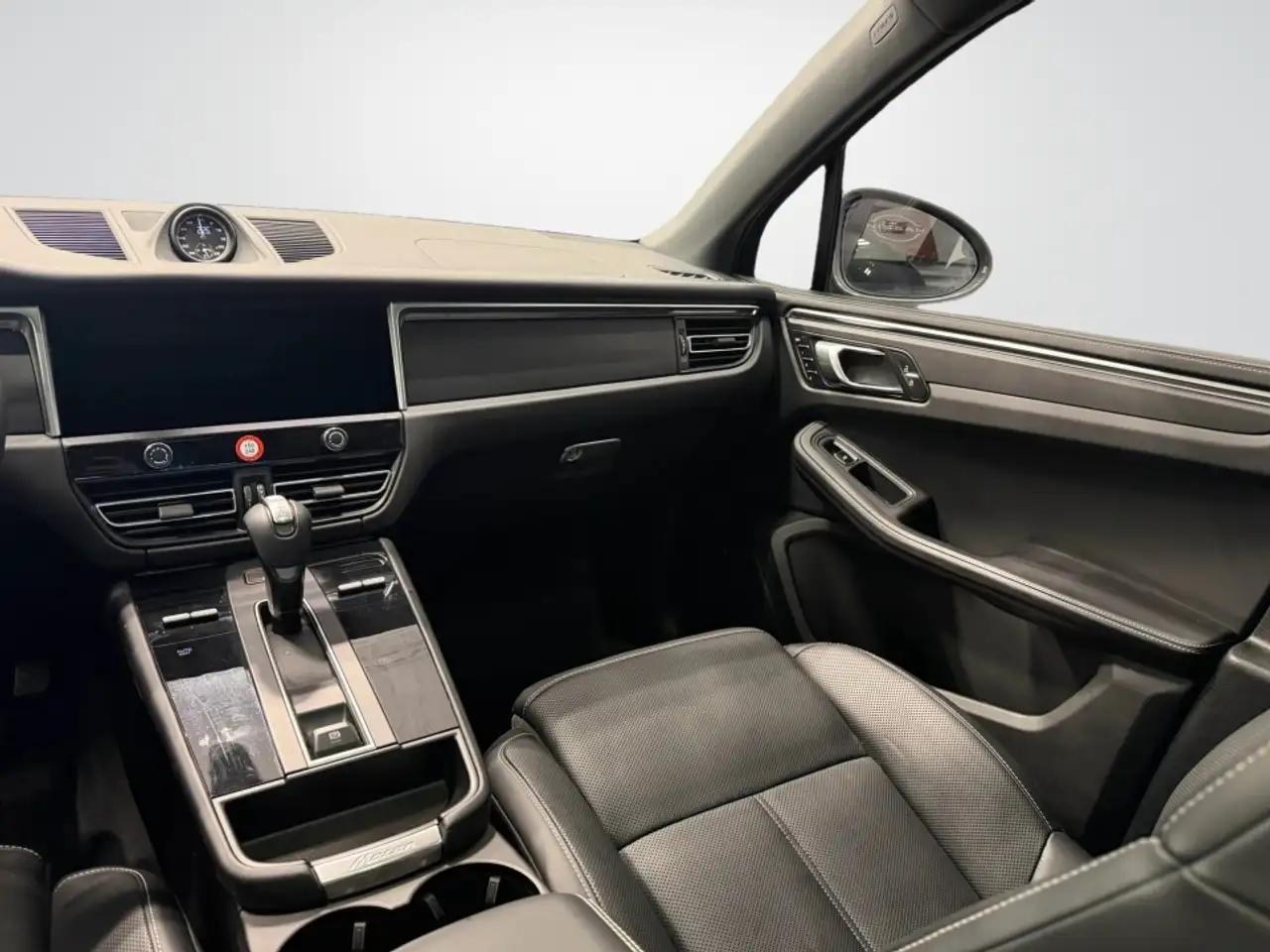 Porsche Macan снимка Porsche Macan
