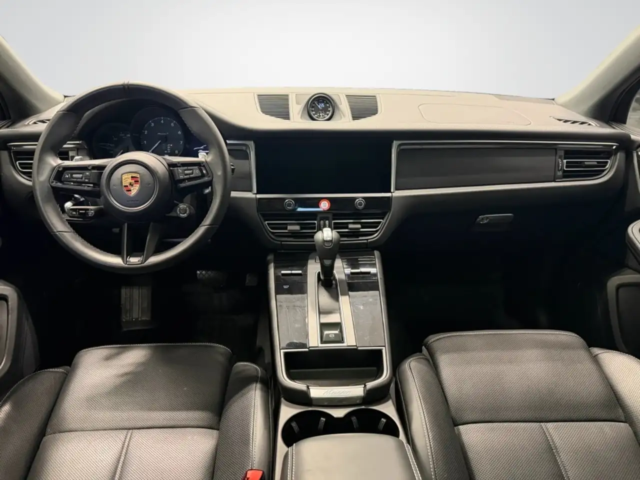 Porsche Macan снимка Porsche Macan