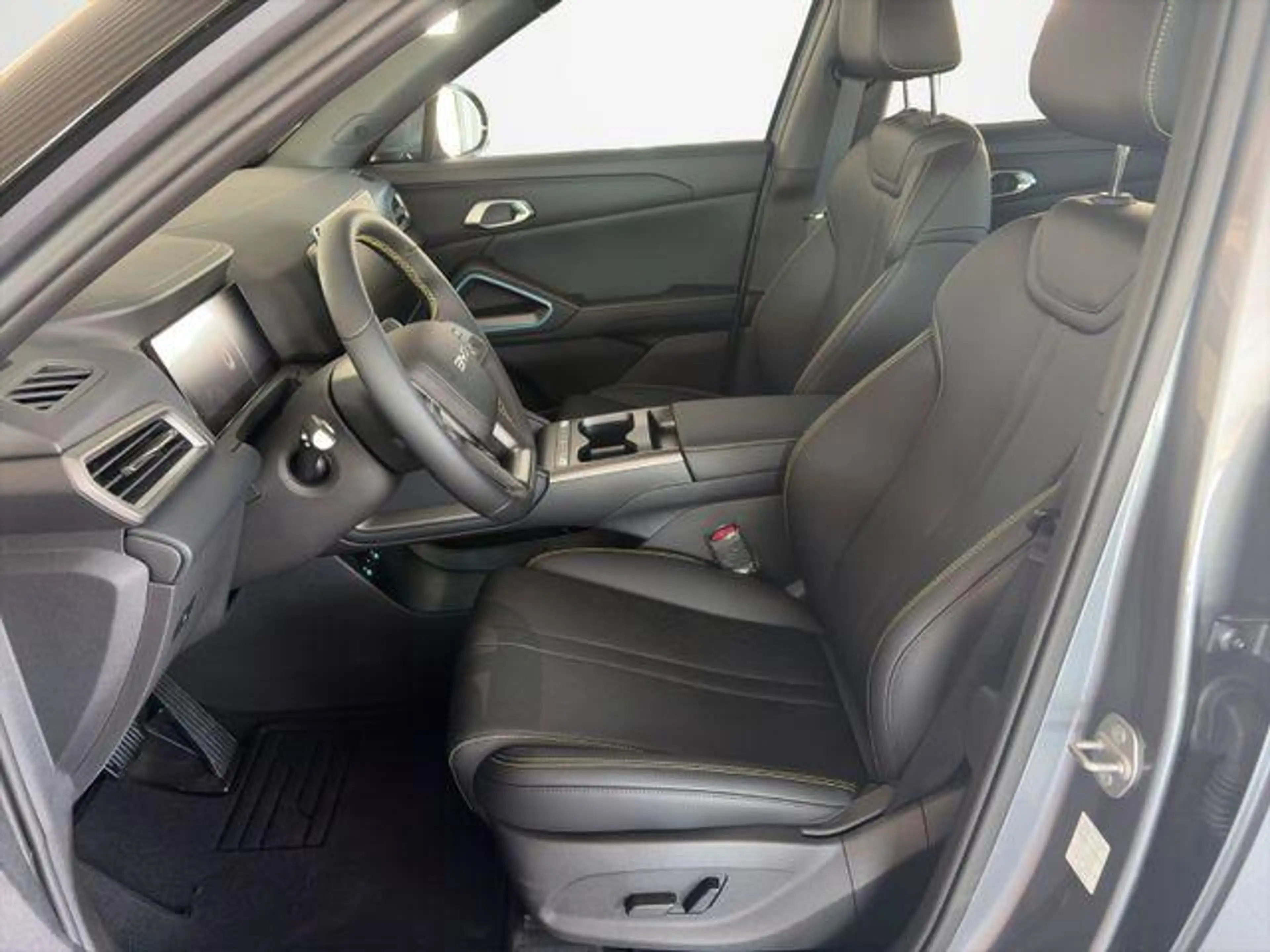 BYD Atto 2 DM-i Boost /PANO/SHZ/SOFORT 156 kW (212 PS), Au... — photo 6