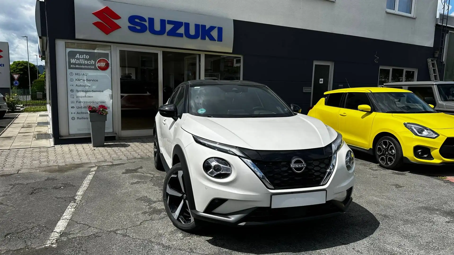 Nissan Juke Hybrid Tekna | BOSE | LED | Navi | 15.000 km | 1. Fekete - 2