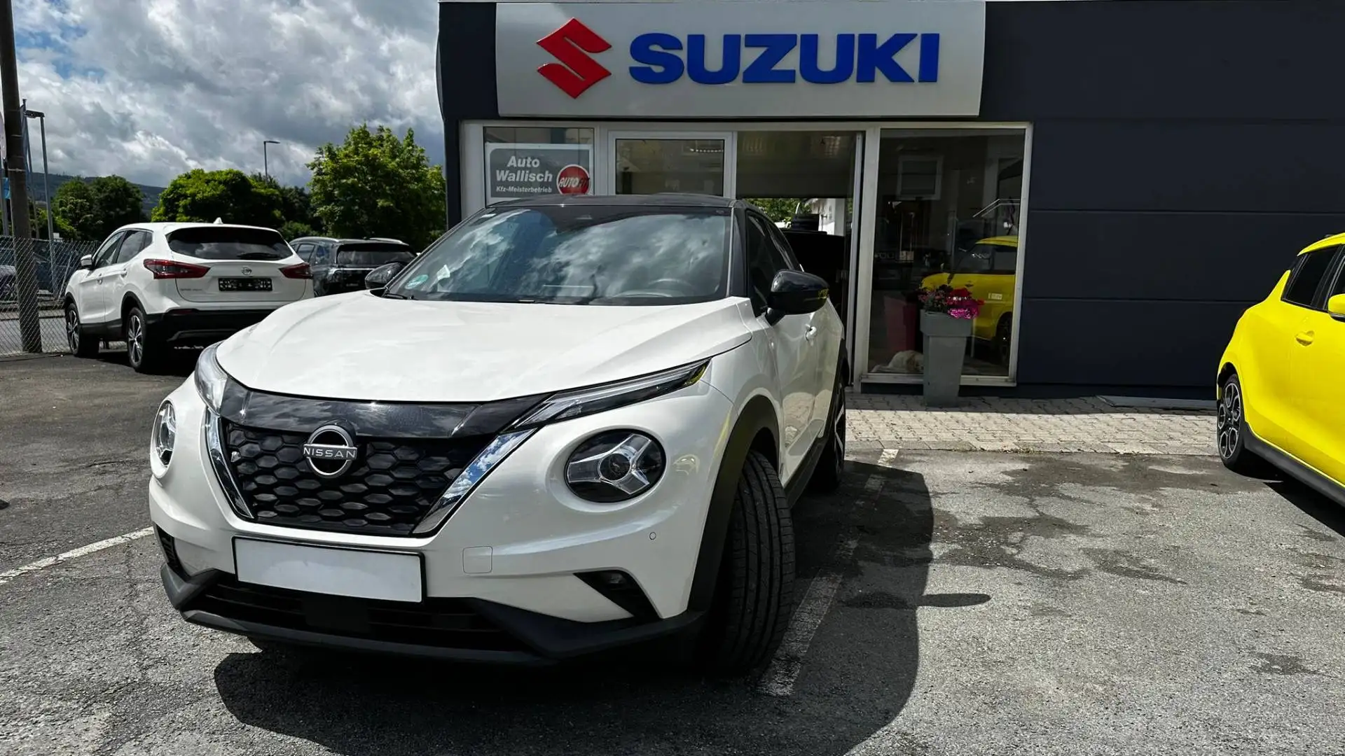 Nissan Juke Hybrid Tekna | BOSE | LED | Navi | 15.000 km | 1. Fekete - 1