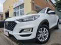 Hyundai TUCSON 1.6 CRDI 115cv X-Tech*Navi*Pdc*Retrocamera*Euro6* Bianco - thumbnail 1