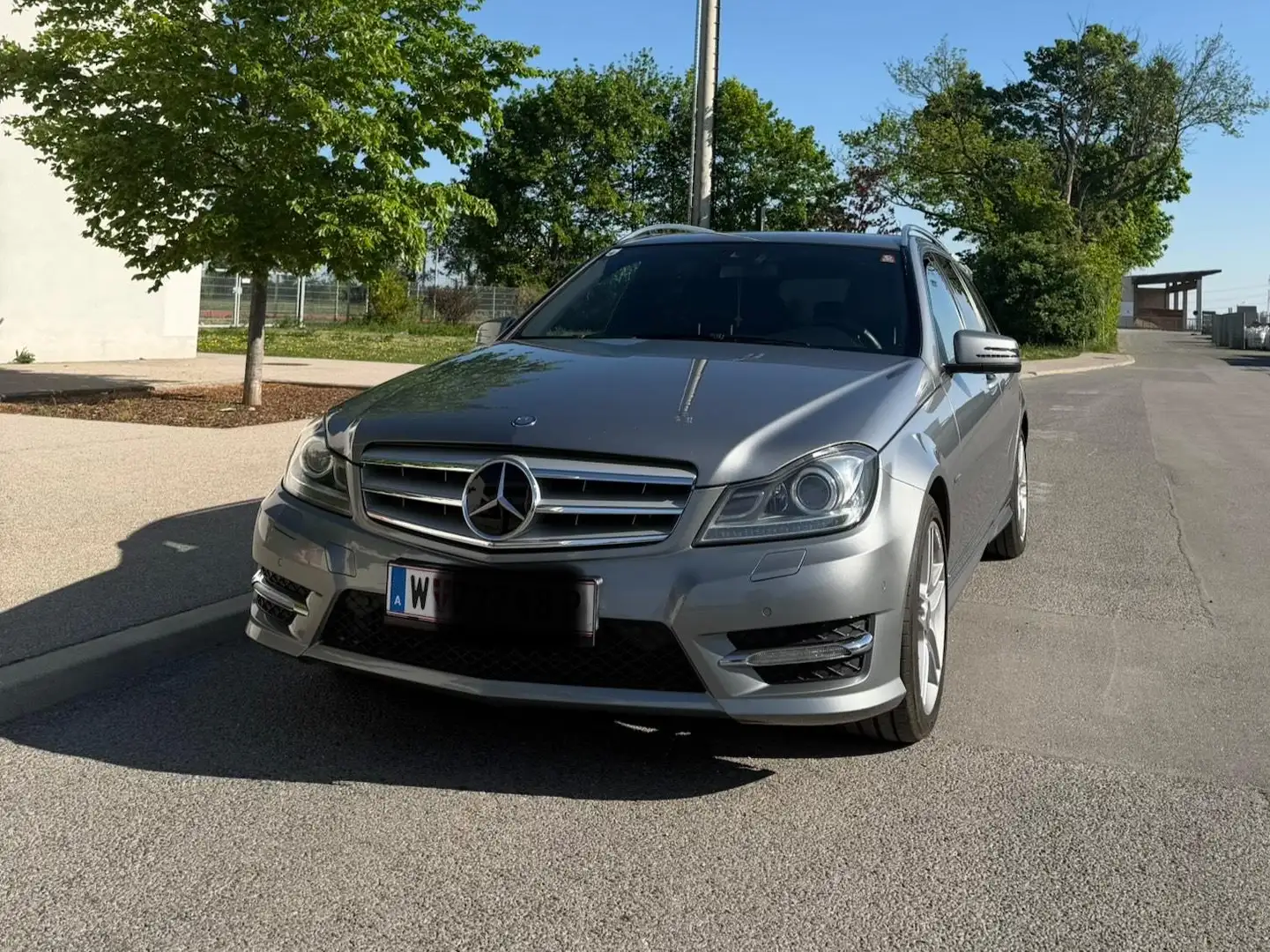 Mercedes-Benz C 350 C 350 T Avantgarde BlueEfficiency Aut. Avantgarde Silber - 1