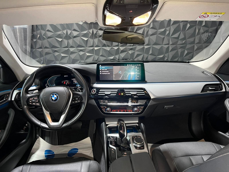 BMW 530 5 Touring 530 e, 1 Hand,Leder,Navi, Kamera — photo 12