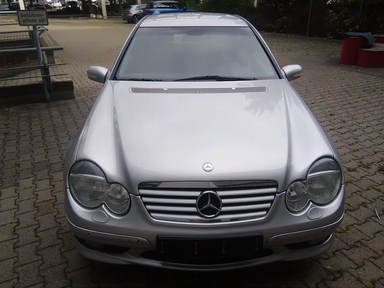 Mercedes-Benz C 230
