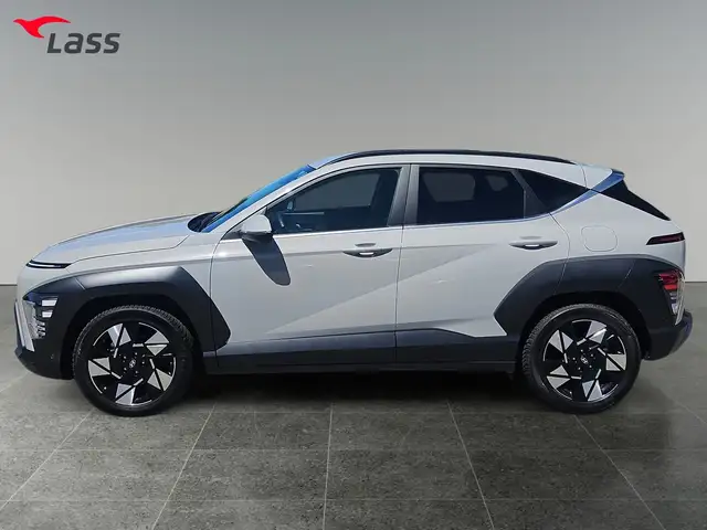 Hyundai Kona view 3