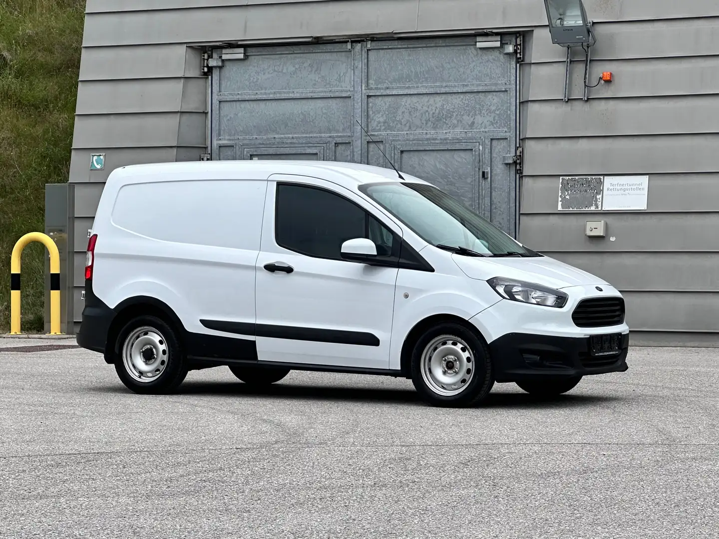 Ford Transit Courier Basis / neues Pickerl / Diesel / LKW ... Blanc - 2