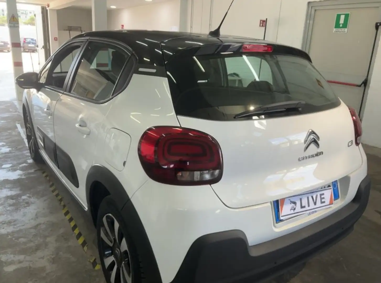 Citroen C3 C3 III 2017 1.2 puretech Shine Pack s Bianco - 2