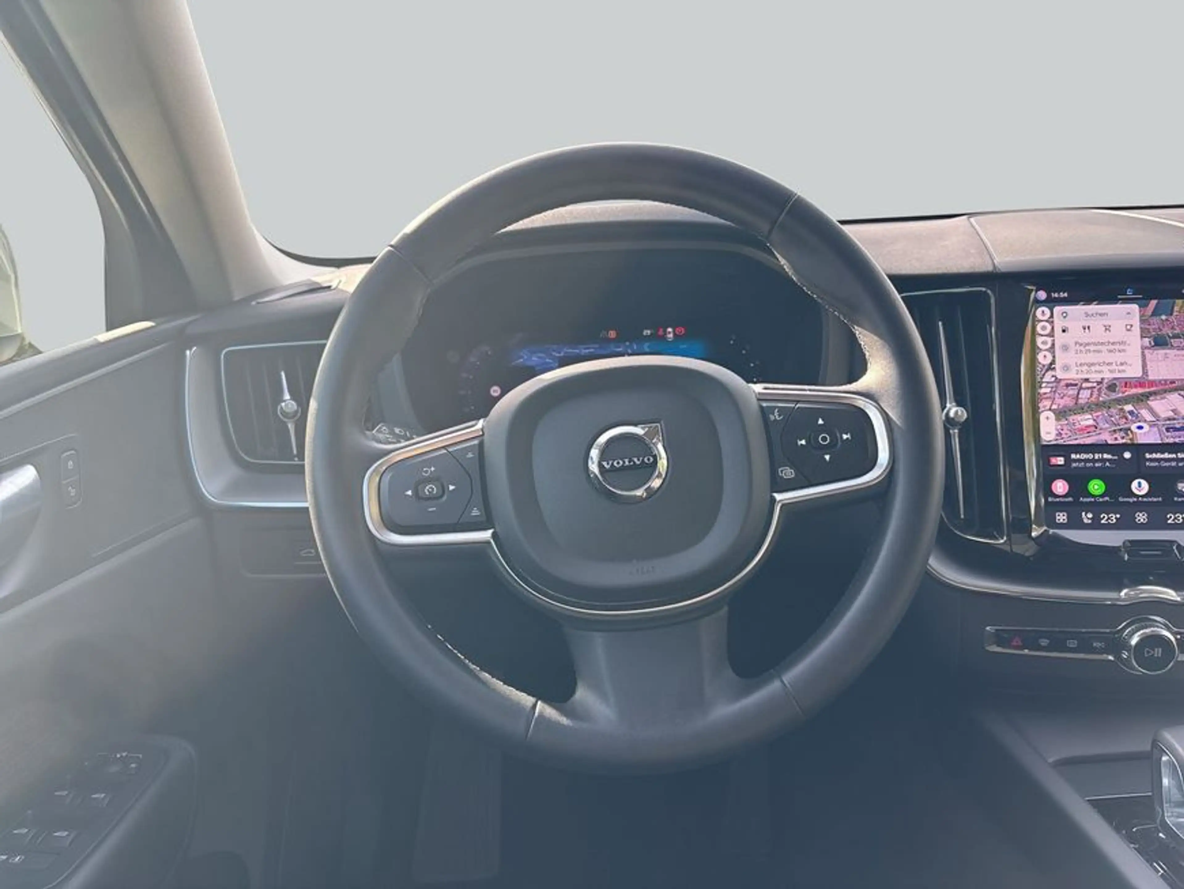 Volvo XC60 XC60 B4 D Core Sitzheiz Fahrass LM19'' Winper-P — photo 16