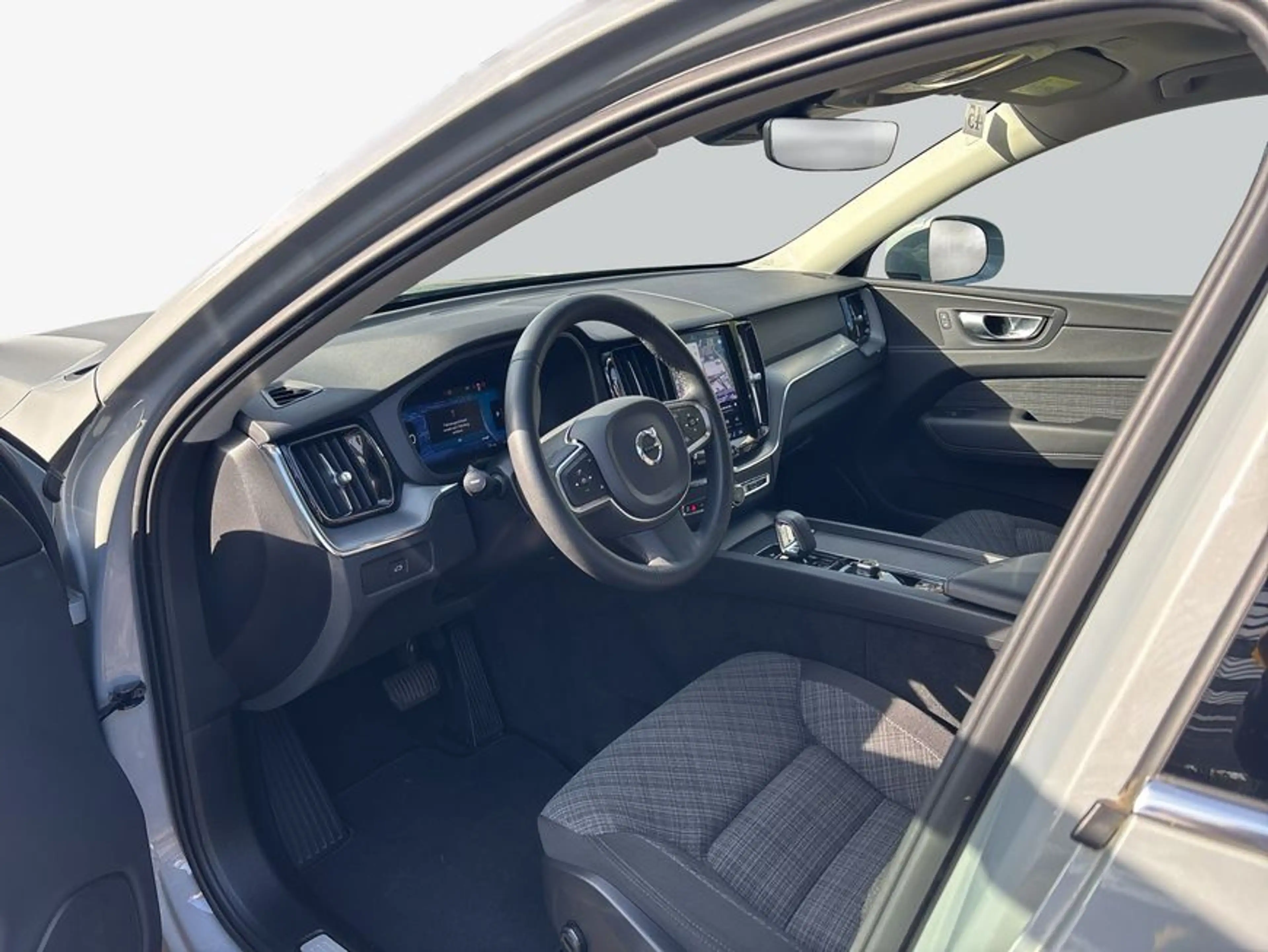 Volvo XC60 XC60 B4 D Core Sitzheiz Fahrass LM19'' Winper-P — photo 9
