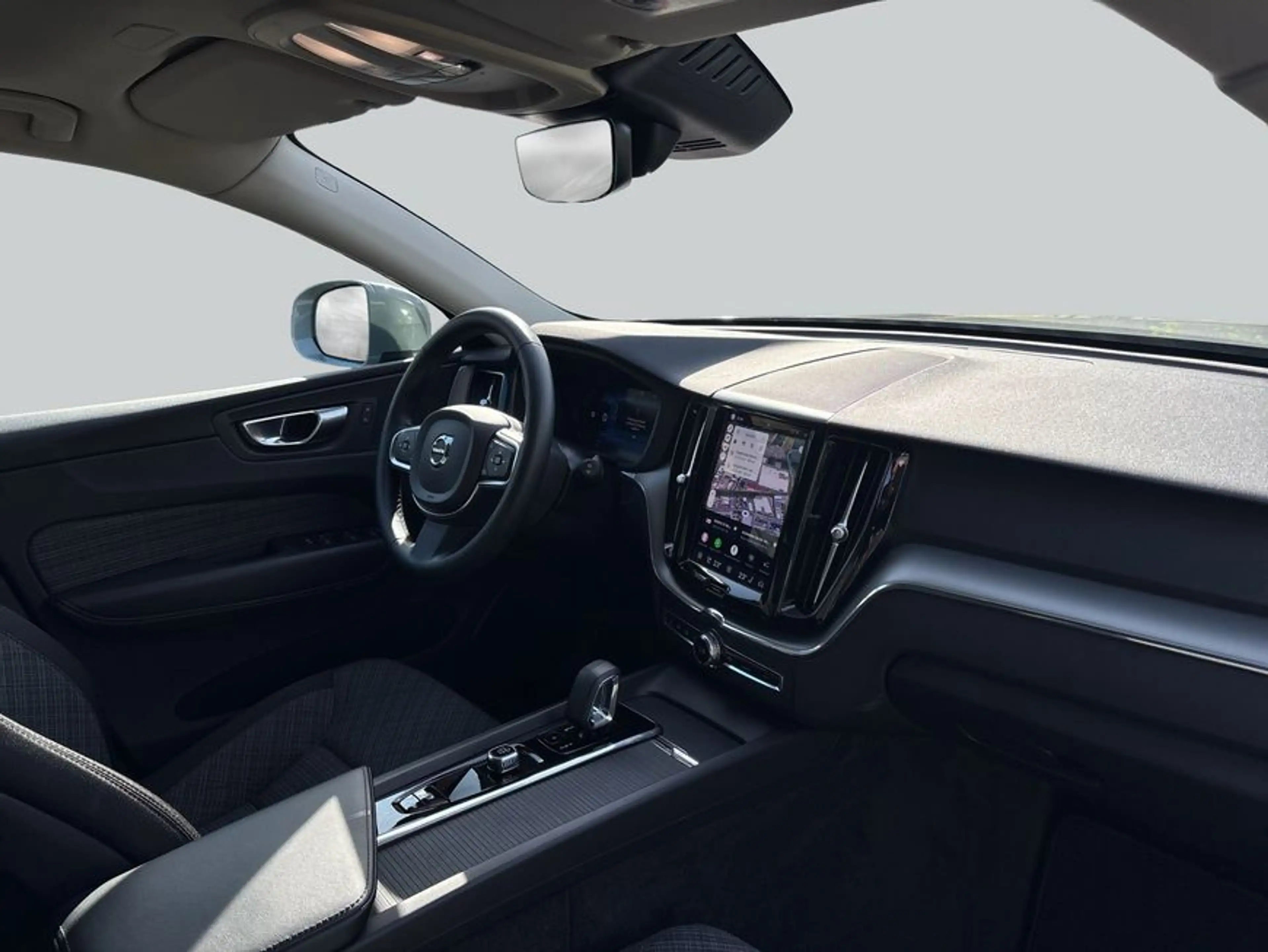 Volvo XC60 XC60 B4 D Core Sitzheiz Fahrass LM19'' Winper-P — photo 15