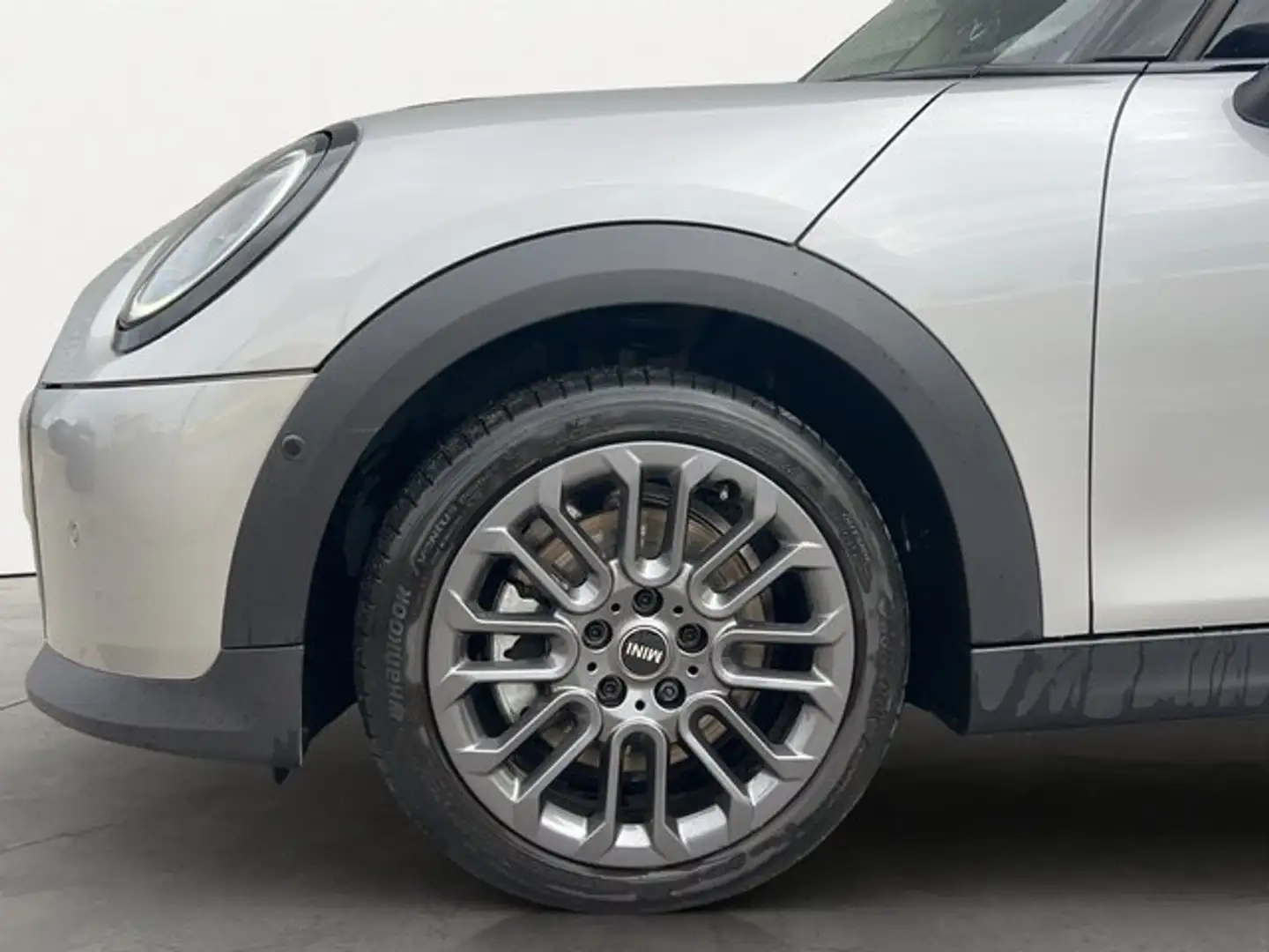 MINI Cooper 5 puertas C Classic Aut. Gris - 2
