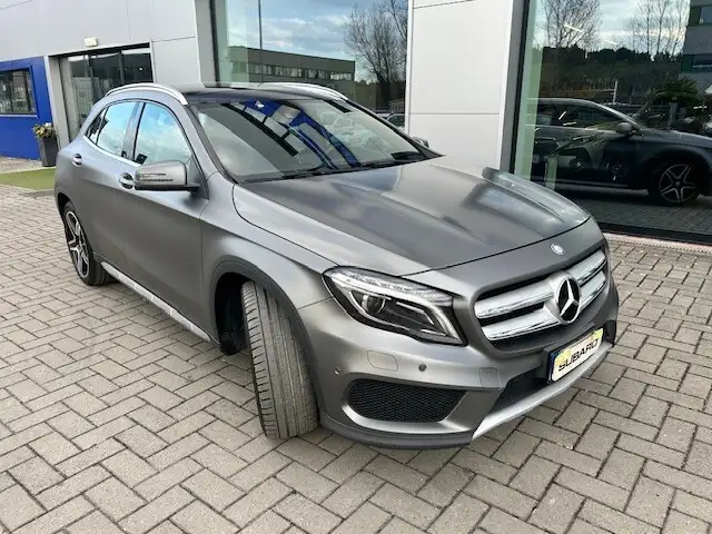 Mercedes-Benz GLA 250 GLA 250 Automatic 4Matic Premium