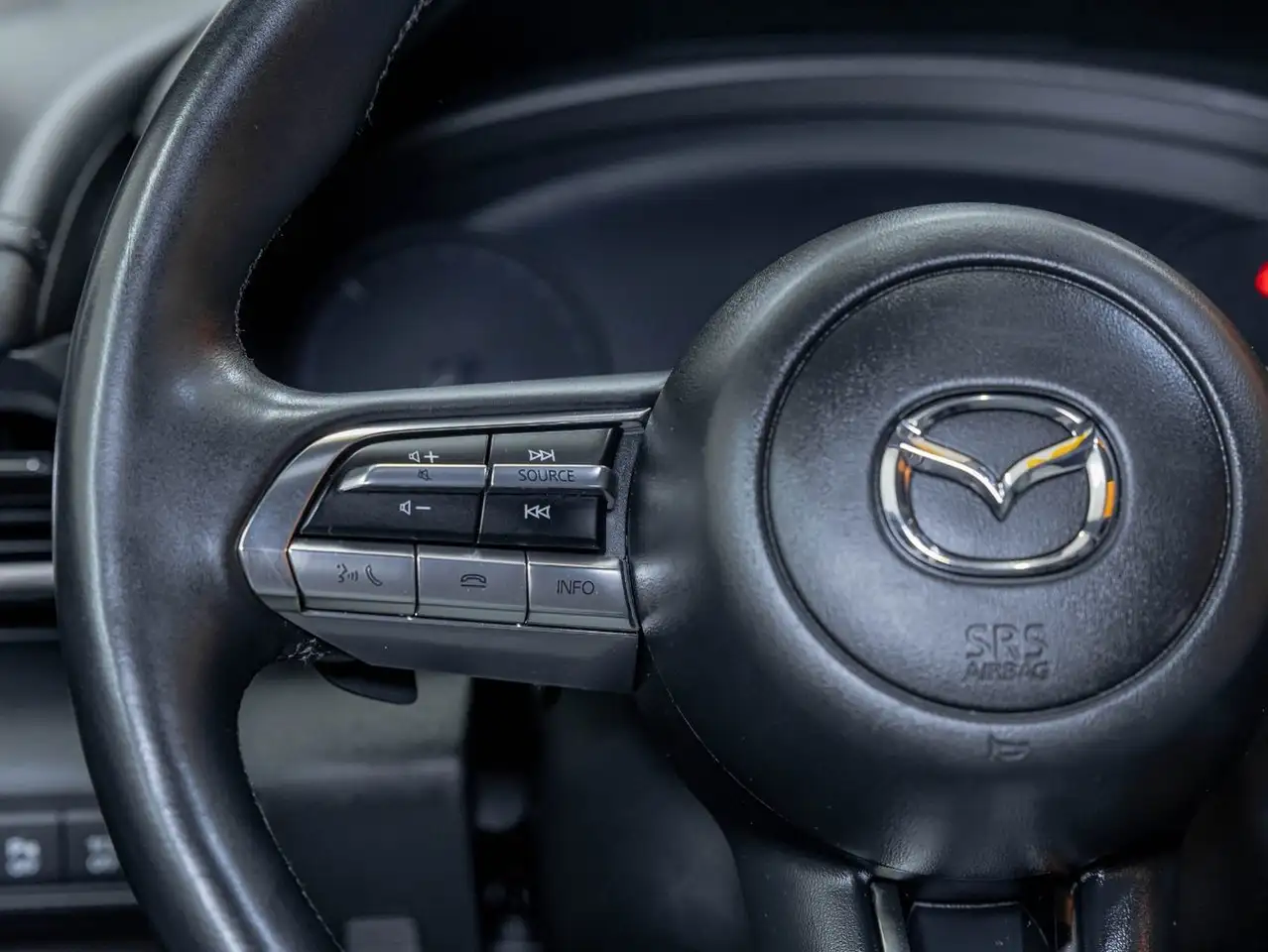 Mazda MX-30 fotografie Mazda MX-30