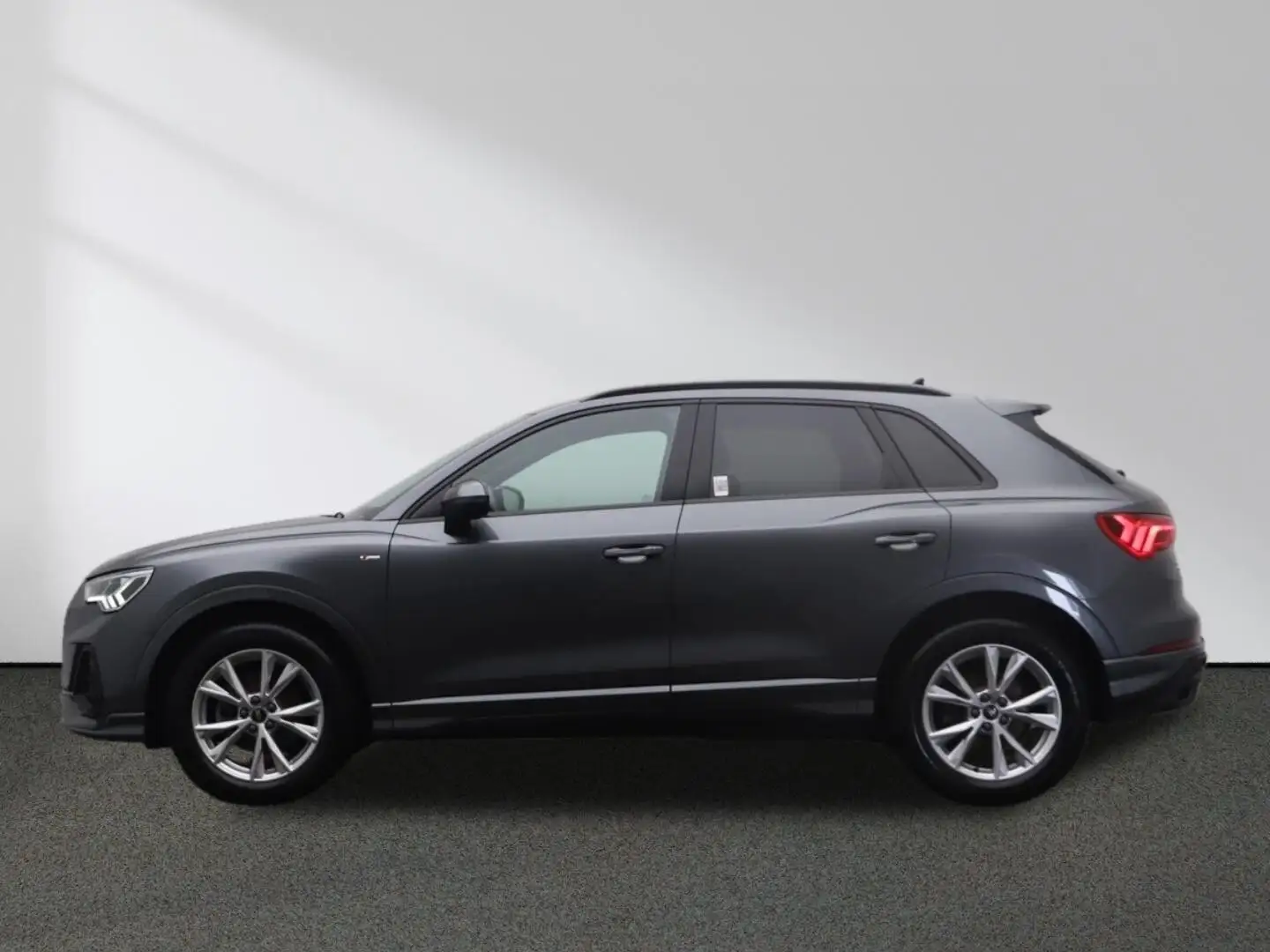 Audi Q3 S line 35 TFSI Sitzhzg. MMI LED Audi connect Gris - 2