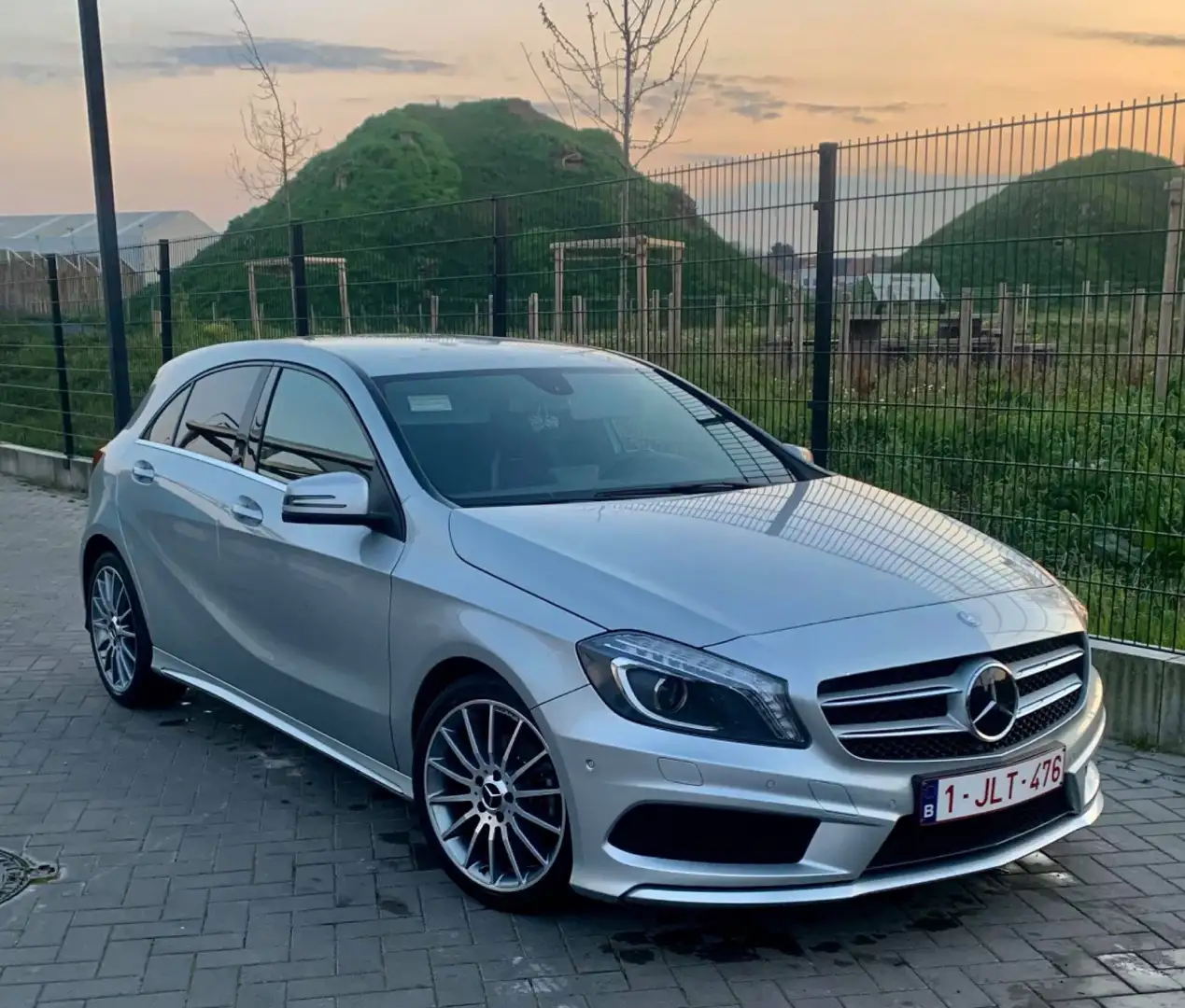 Mercedes-Benz A 180 AMG Line - Alcantara- 18” AMG velg (zie info!) Argent - 1