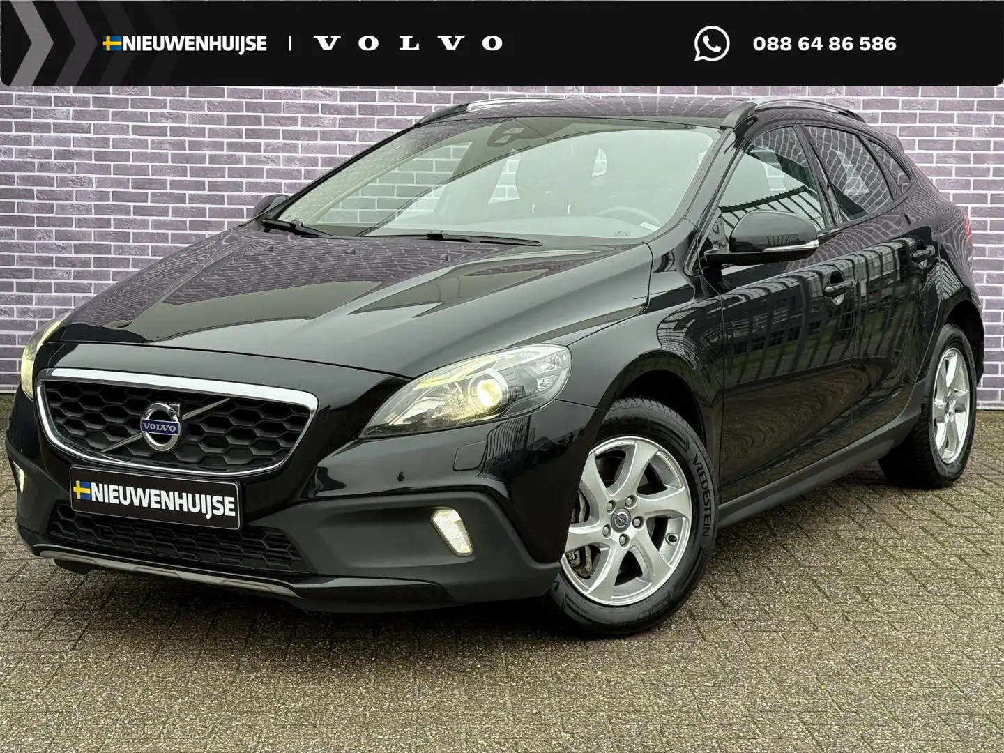 Volvo V40 Cross Country 2.5 T5 AWD Momentum | 5 CILINDER | Bi-Xenon | Trek Schwarz - 1