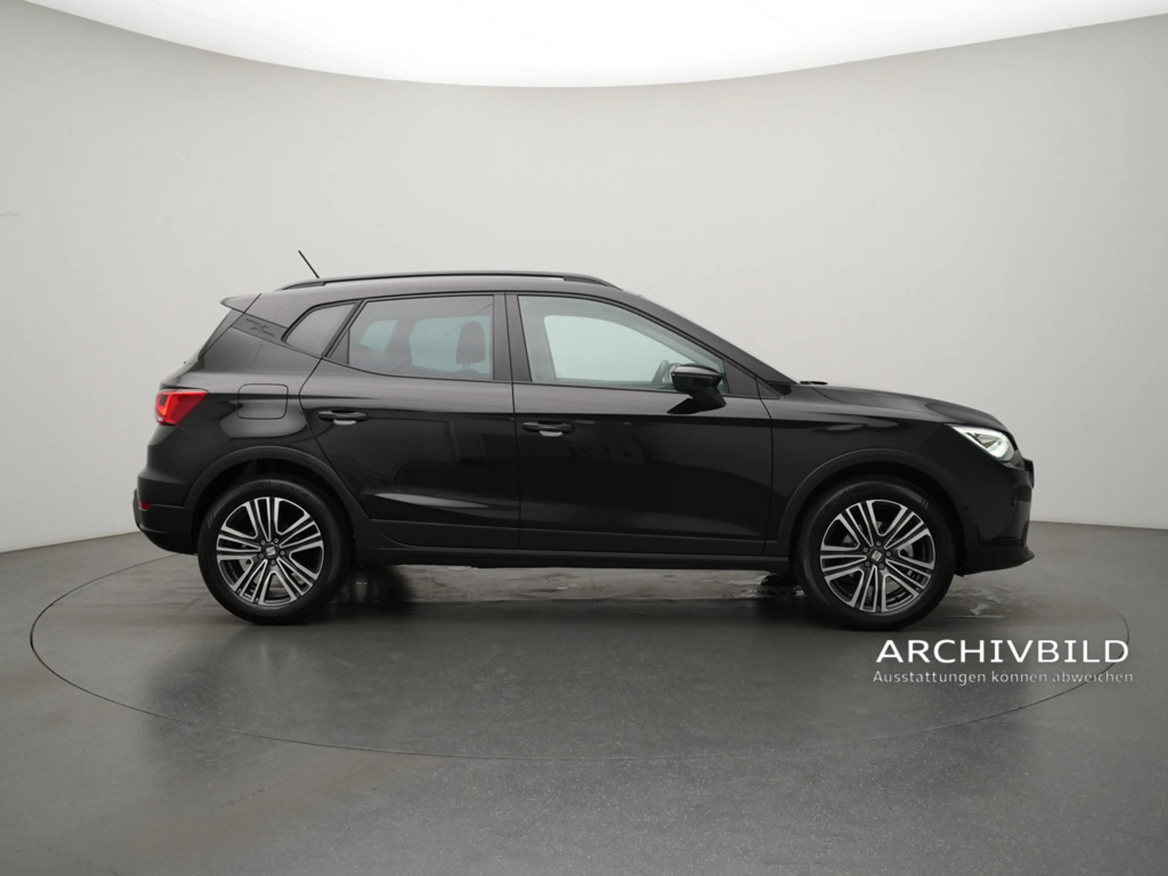 SEAT Arona FR NAVI KAM CARPLAY SHZ LED PDC KLIMA — photo 3