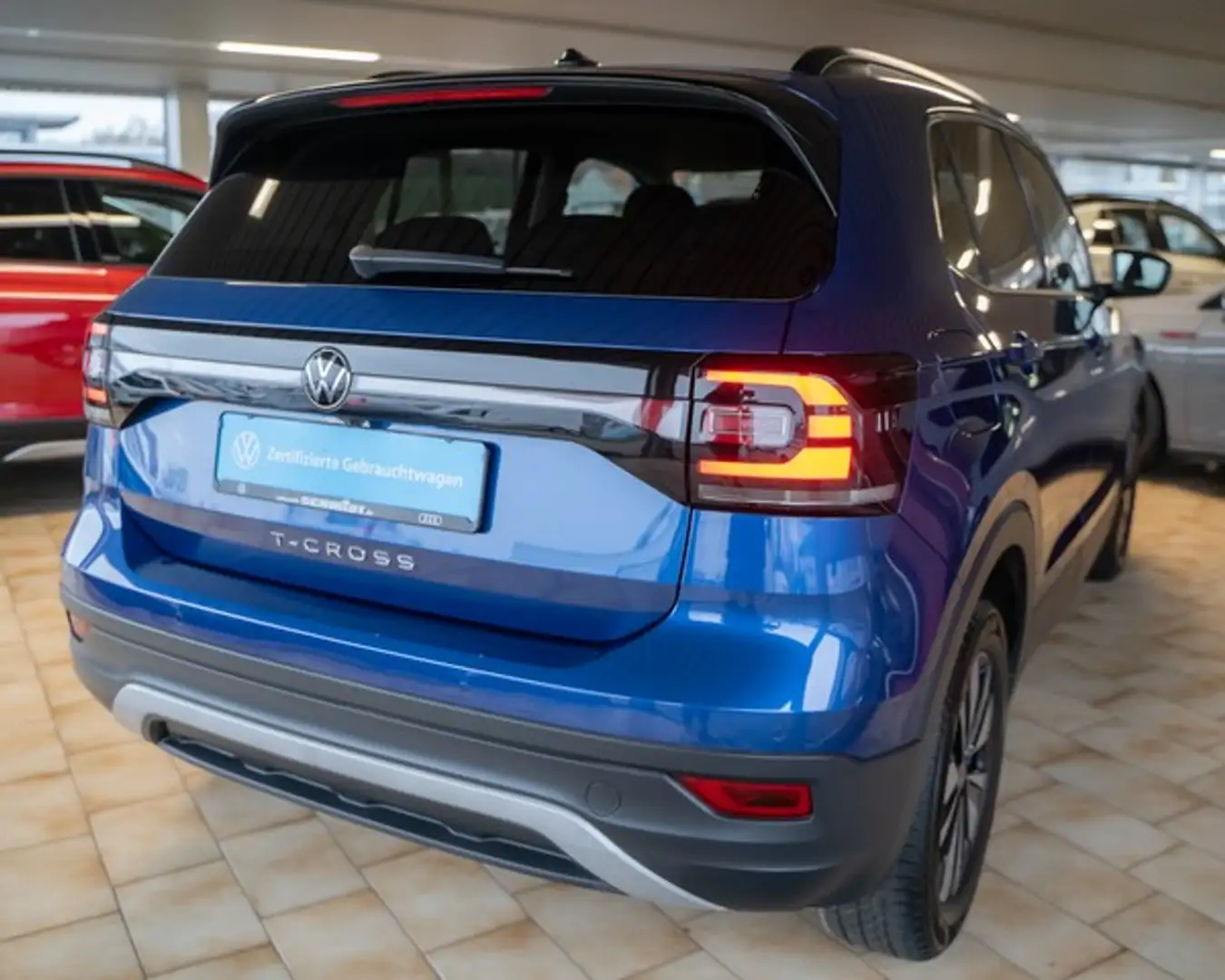 Volkswagen T-Cross 1,0 TSI DSG Move R-Kamera ACC LED NaviMedia Sit... Blauw - 2