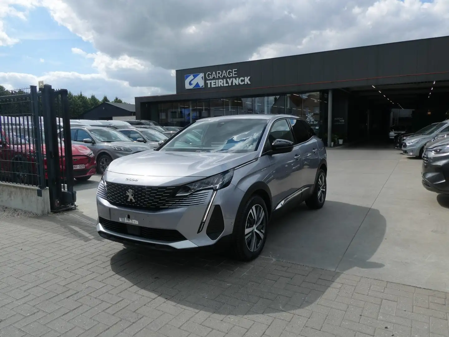 Peugeot 3008 1.2 i benzine 130pk Allure Camera ACC BLIS (66930) Gris - 1