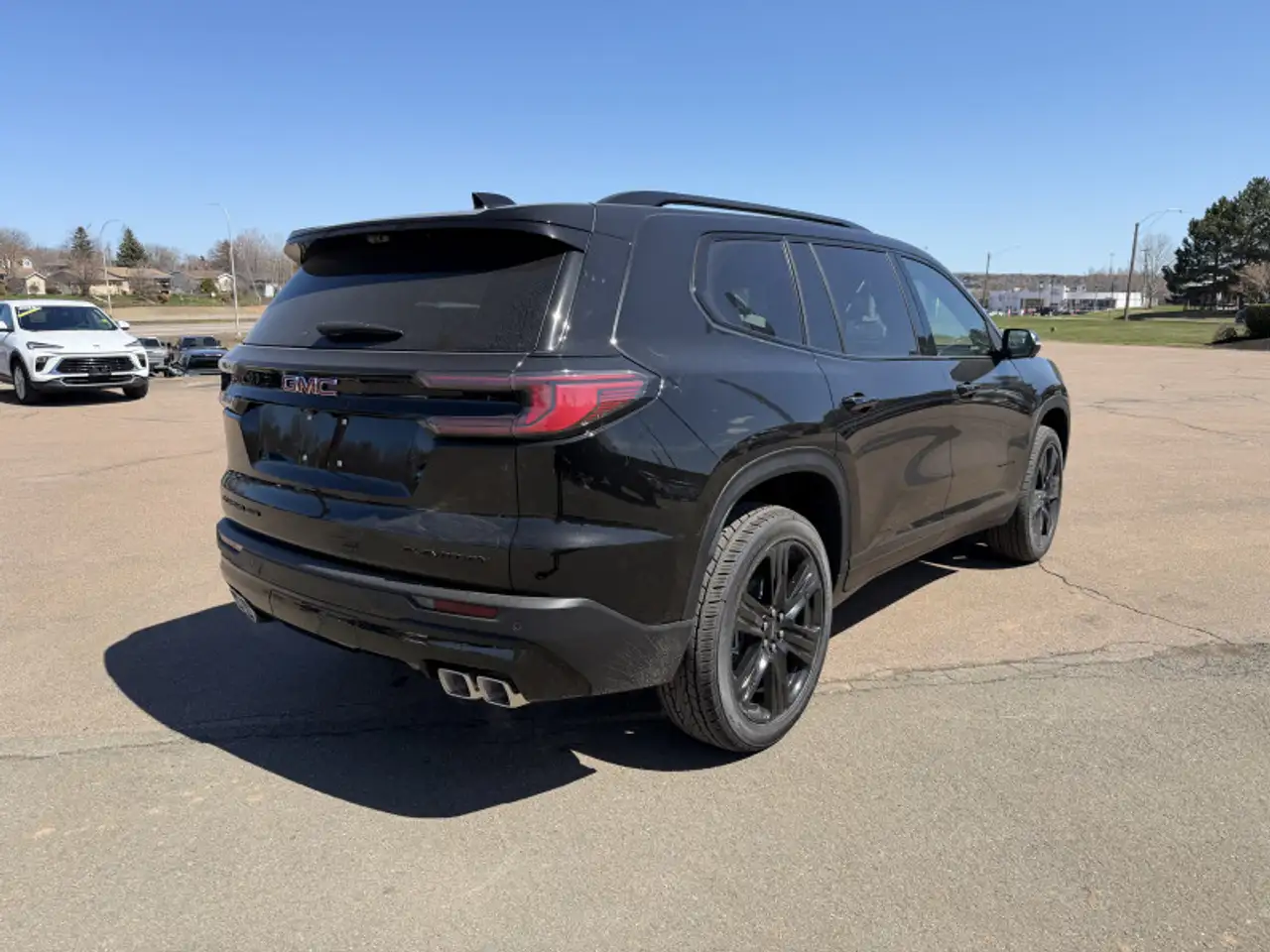 GMC Acadia снимка GMC Acadia