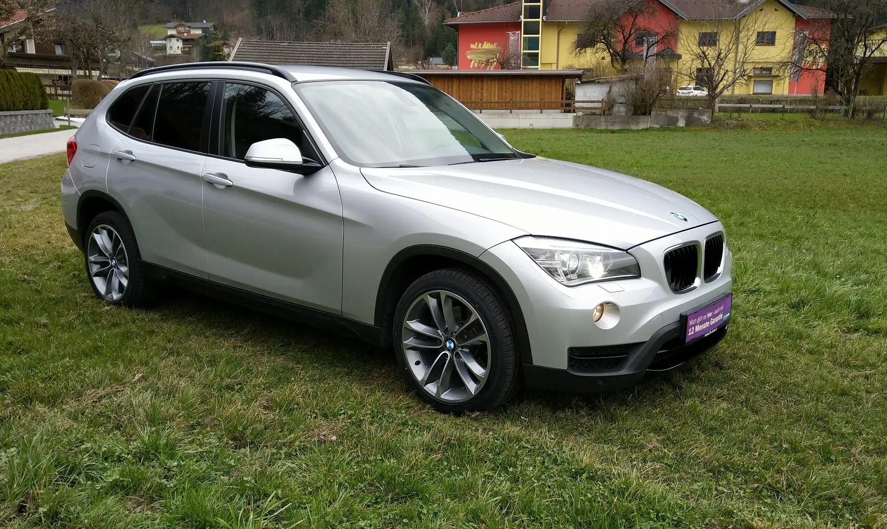 BMW X1 25d x-drive -  Sportlinie-Aut. Top Zustand ! Silber - 2