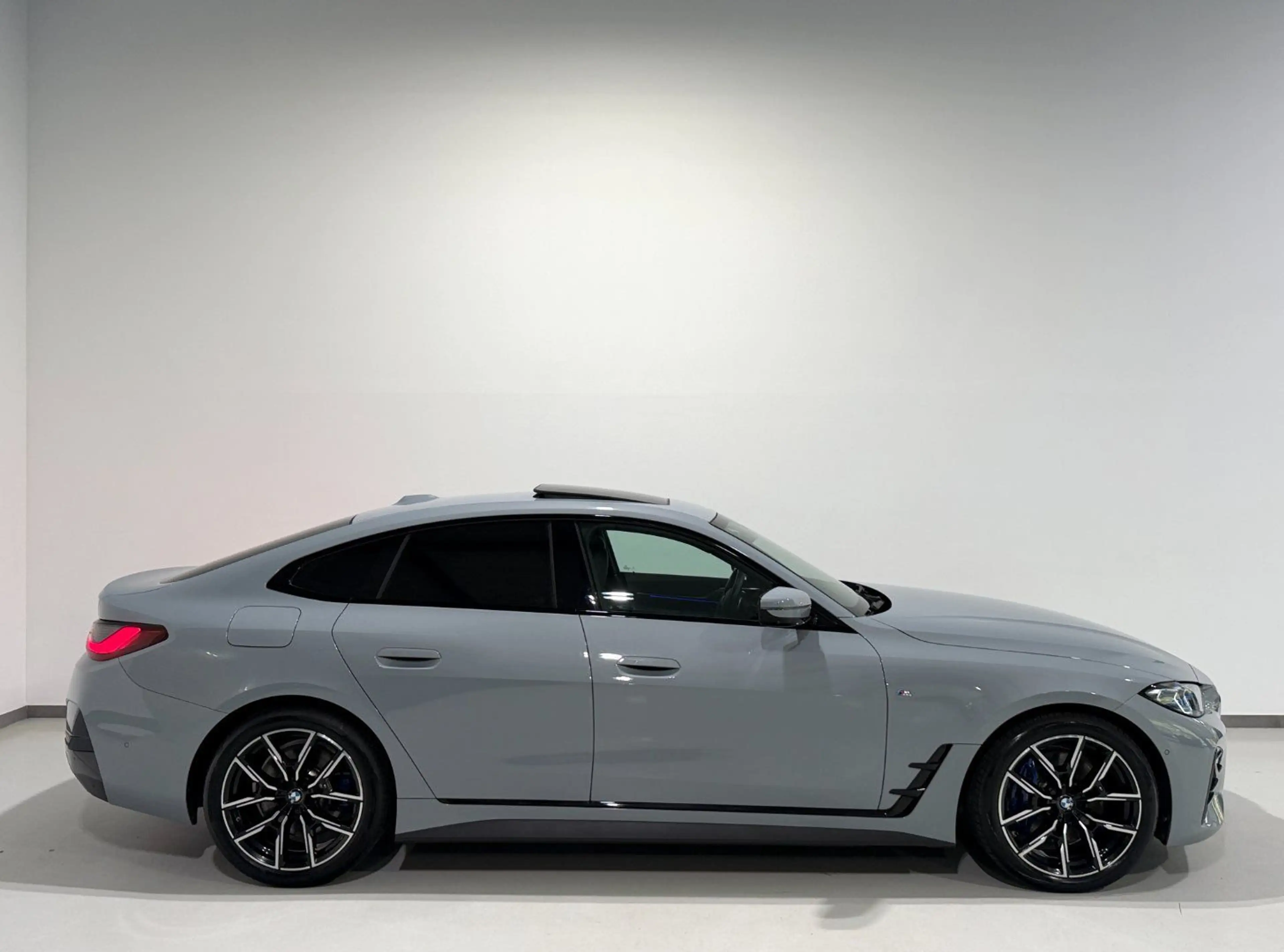 BMW 420 D xDrive GC/M-Sport/HEAD-UP/Schiebedach/Laser/Har — photo 2