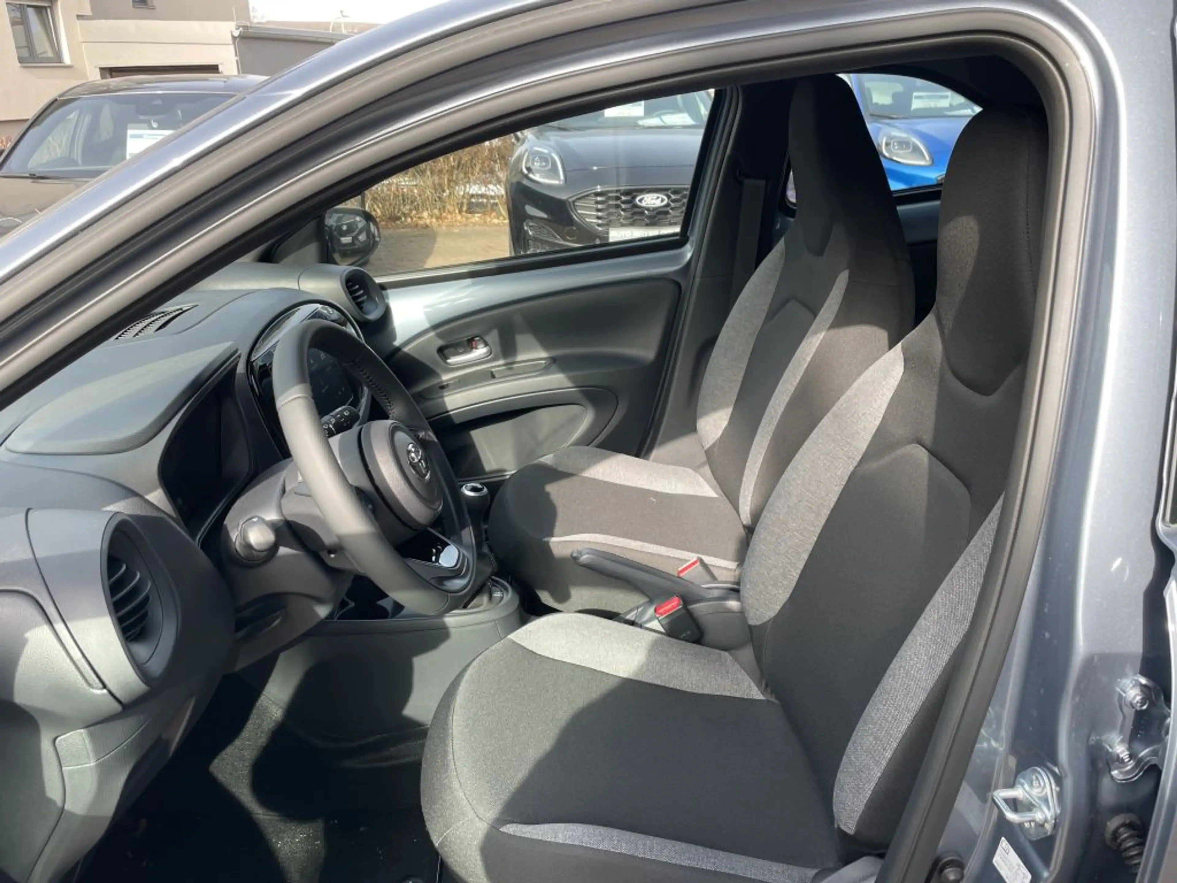 Toyota Aygo X Play — photo 13