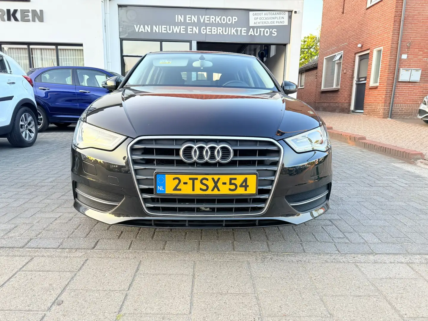 Audi A3 Sportback 1.2 TFSI Attraction Pro Line plus automa Nero - 2