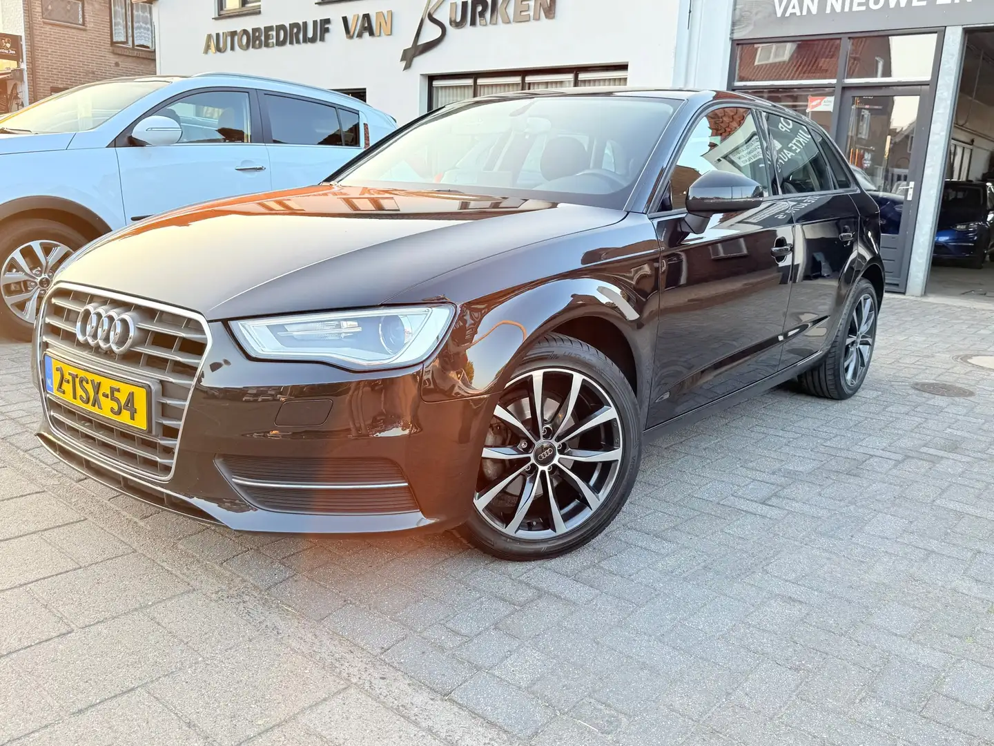 Audi A3 Sportback 1.2 TFSI Attraction Pro Line plus automa Nero - 1