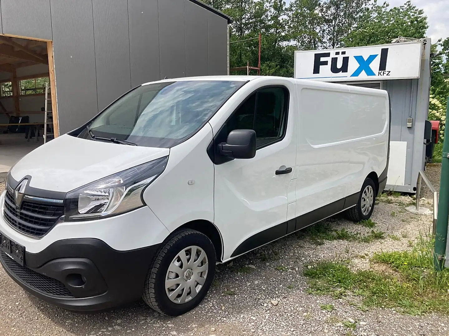 Renault Trafic L2H1 3,0t dCi 120 Weiß - 2