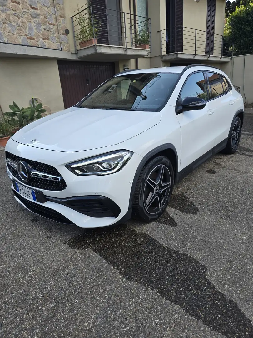 Mercedes-Benz GLA 200 d Premium auto - 2
