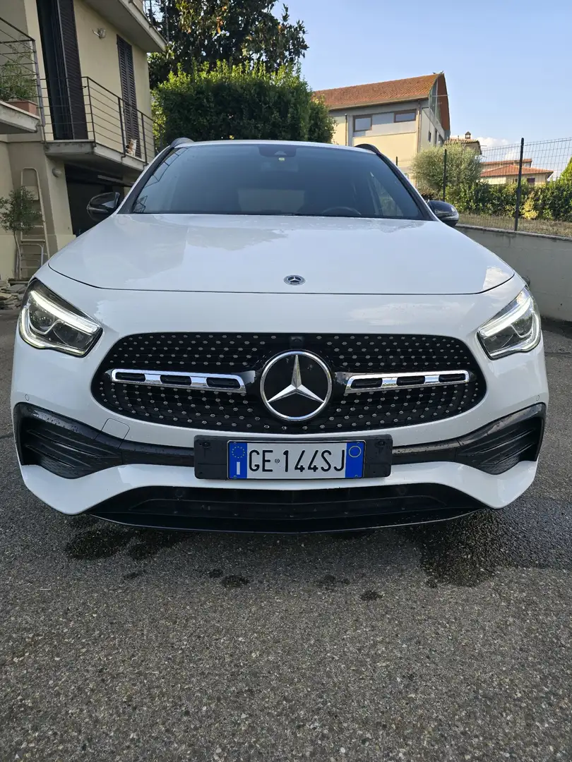 Mercedes-Benz GLA 200 d Premium auto - 1