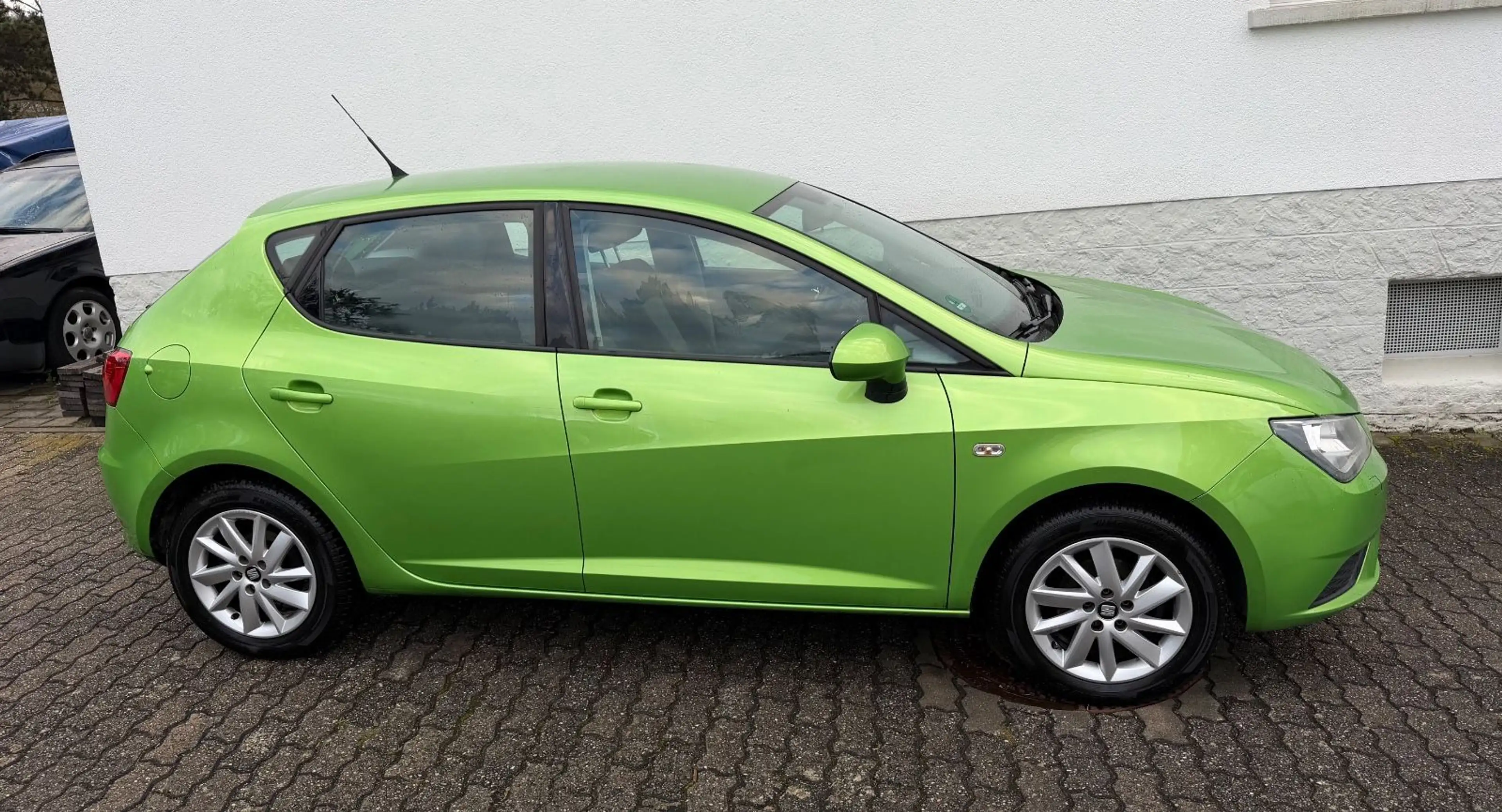 SEAT Ibiza Lim. 1.2 TSI Style Salsa Navi Klima SHZ — photo 8