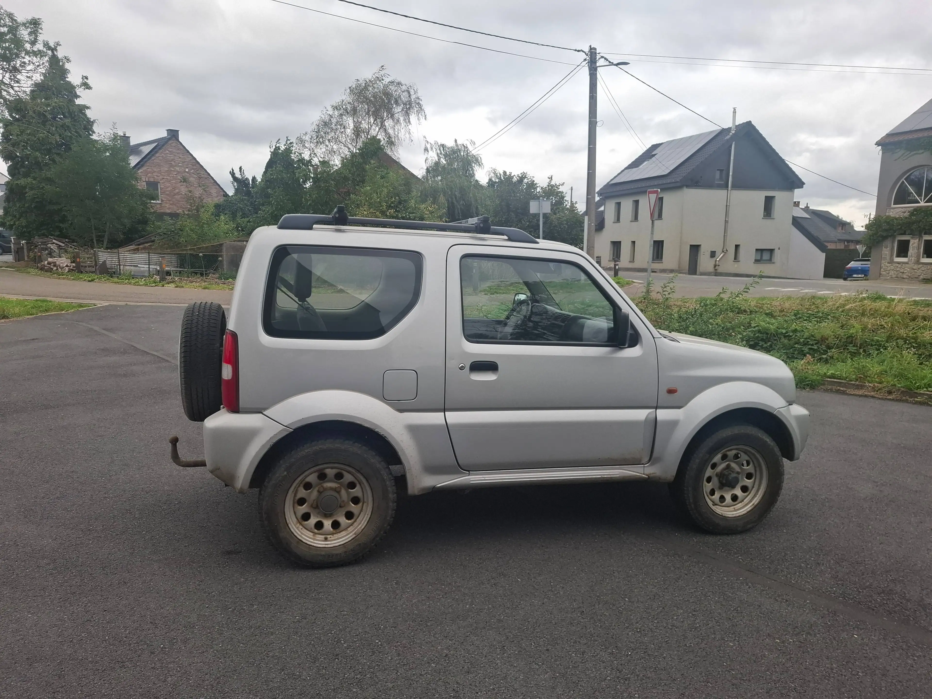 Suzuki Jimny — photo 2