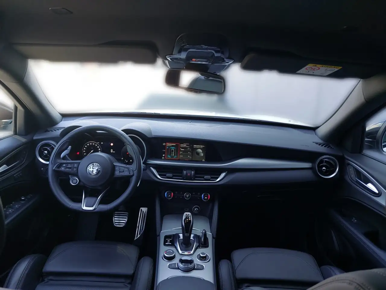 Alfa Romeo Stelvio 2025