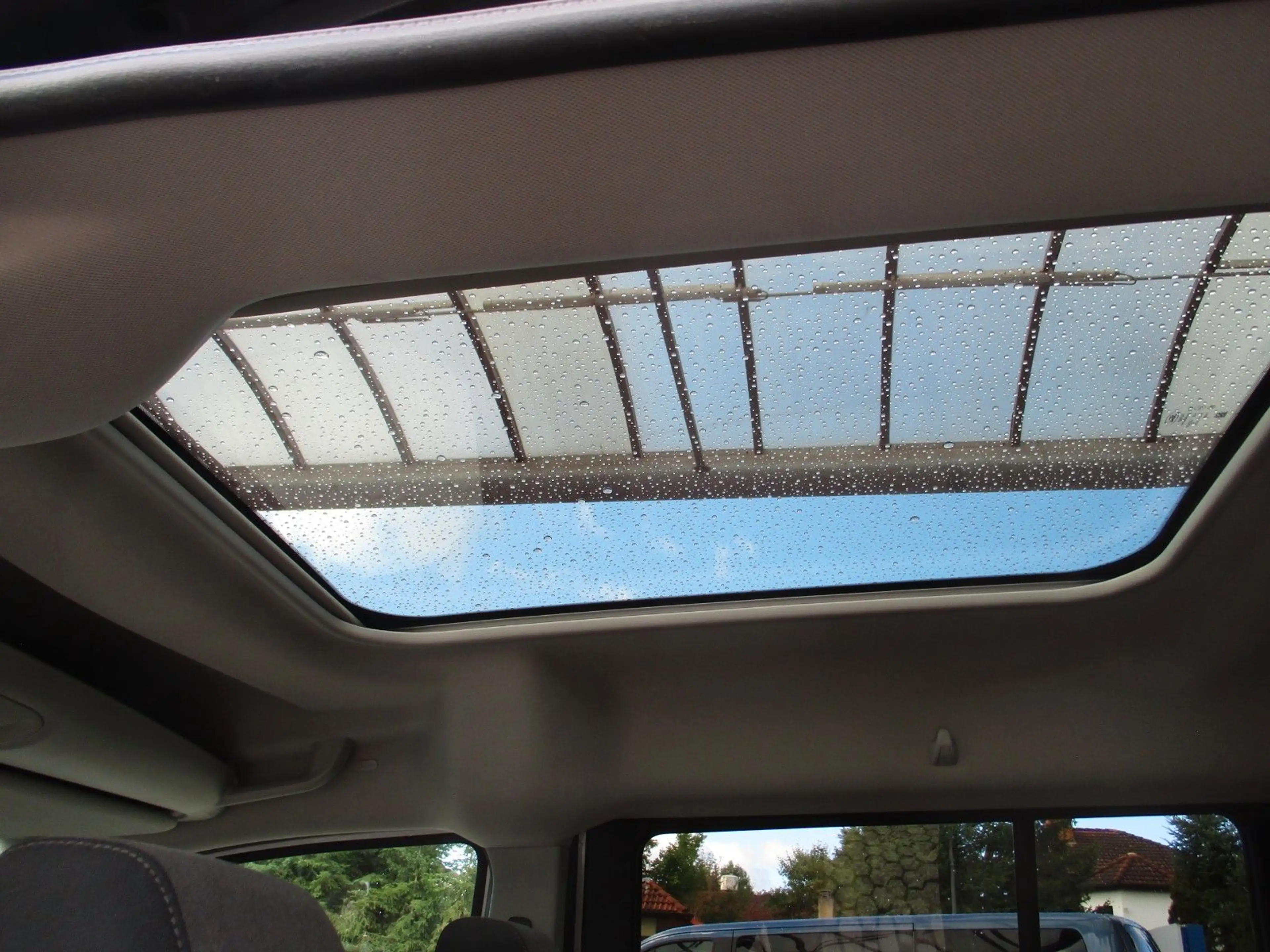 Ford Grand Tourneo Connect Titanium / ACC / Xenon — photo 13