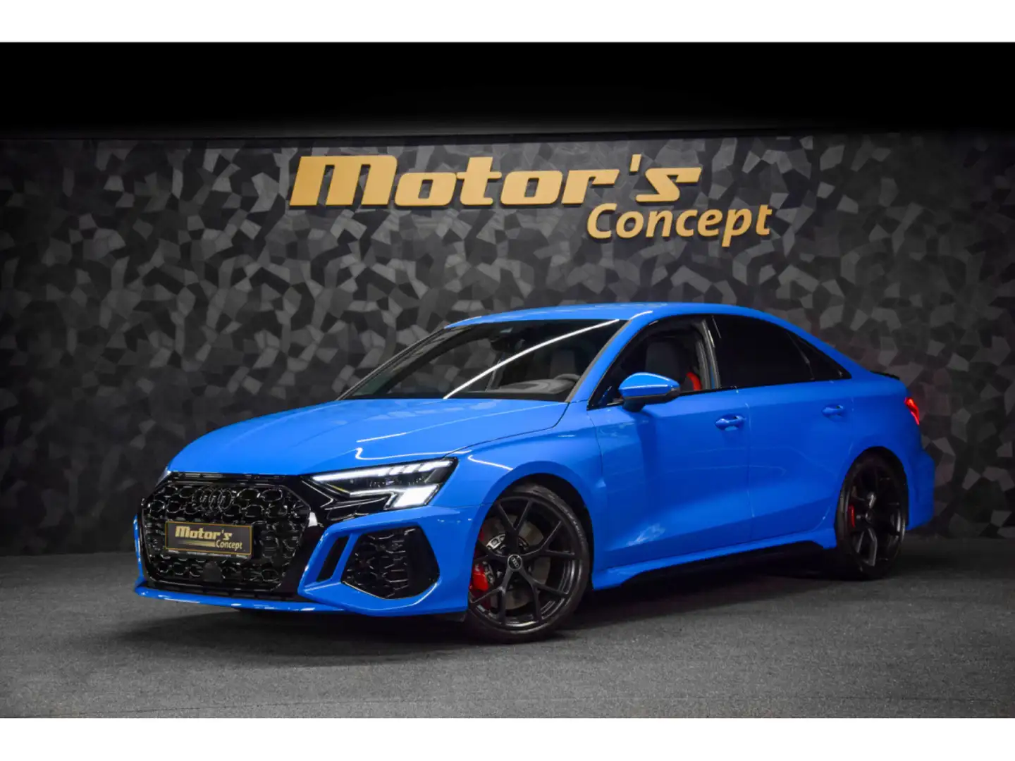 Audi RS3 BERLINE - BLEU TURBO Blau - 1