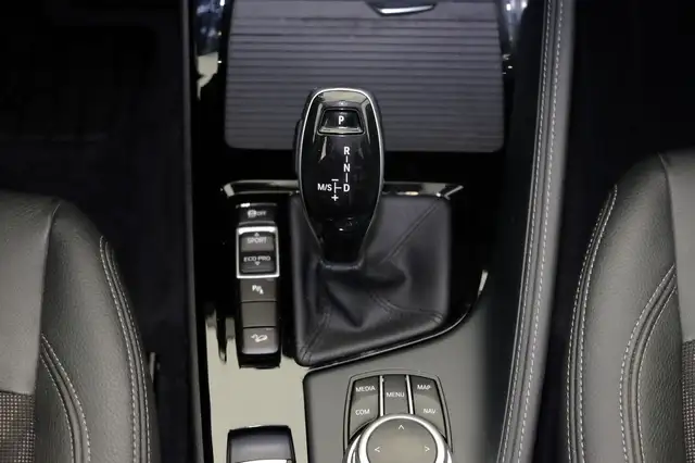 BMW X1 view 11