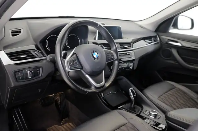 BMW X1 view 7