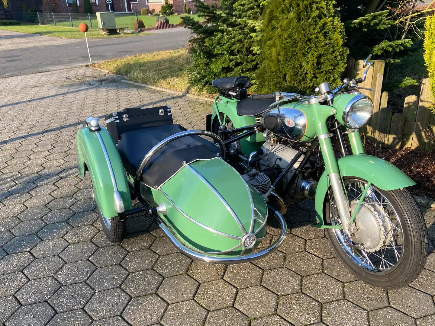Zündapp KS 601 Sport Grün - 1