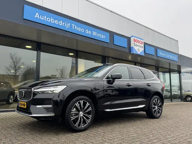 Volvo XC60 2.0 T6 AWD Core Bright 390PK | Long Range Recharge